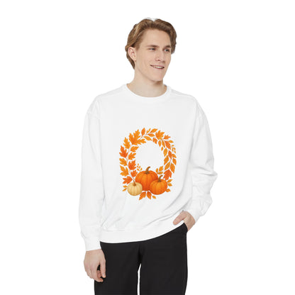 Autumn Pumpkin Sweatshirt - Cozy Fall Apparel, Perfect for Halloween, Thanksgiving, Casual Outfits, Seasonal Gift