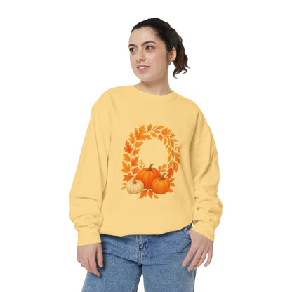 Autumn Pumpkin Sweatshirt - Cozy Fall Apparel, Perfect for Halloween, Thanksgiving, Casual Outfits, Seasonal Gift